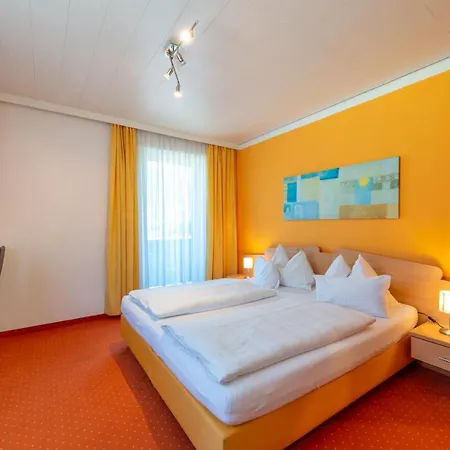 Fruehstueckspension Haus Ahamer Pensjonat 3*
