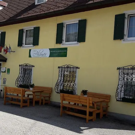 게스트하우스 Fruehstueckspension Haus Ahamer 3*