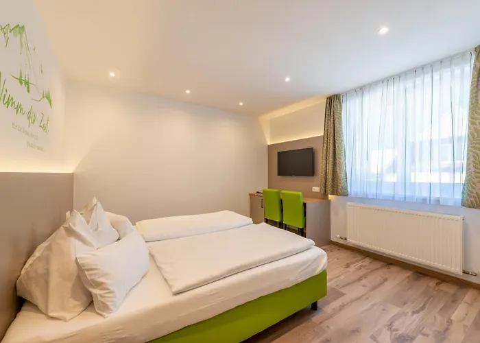 Гостевой дом Fruhstuckspension Haus Ahamer 3*