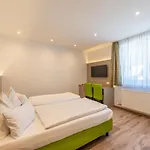 게스트하우스 Fruehstueckspension Haus Ahamer 3*