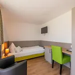Fruehstueckspension Haus Ahamer 게스트하우스 에벤시